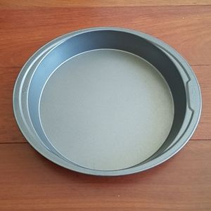 goodcook Round nonstick 9" cake pan